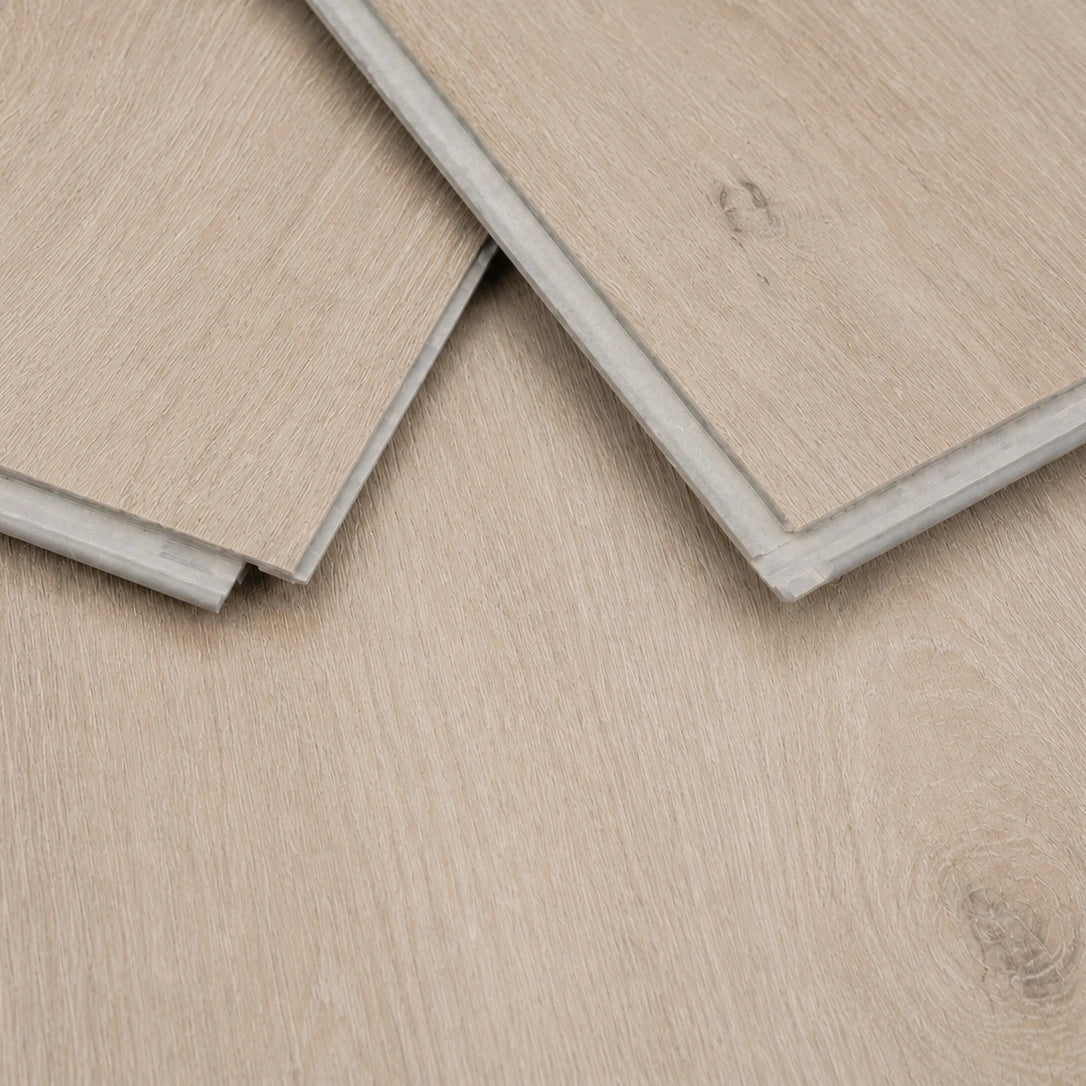 Pale Oak LVT Click Vinyl Flooring Free Samples – light oak waterproof SPC plank flooring with rigid core, built-in underlay and click-lock edge